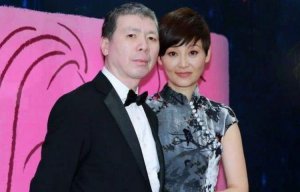 冯小刚养女近照曝光 冯思羽是她和前妻张女士的孩子