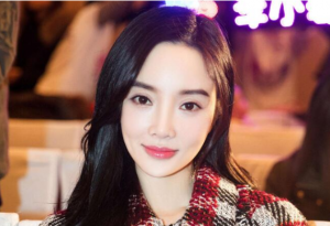 李小璐完美脱身 都被马苏pgone给转移视线了