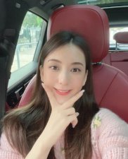 郭富城妻子方媛在个人社交平台更新照片 分享了两个女儿