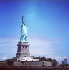 美国自由女神像，竟是法国送给美国的(象征自由与独立)