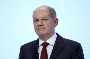 乌官员抱怨德国未兑现承诺，朔尔茨回击：供应武器不是销售汽