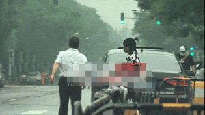 沈月孙宁恋情疑曝光，一路上小打小闹超甜蜜