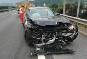 杭州一宝马车主吓坏：就差 2 分钟……谢谢救命！
