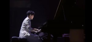 李云迪的家境及发家史 和郎朗世界排名谁更高