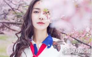 杨颖身高168杨幂身高167，两人站一起竟差距悬殊(杨颖谎报身高