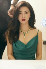 “全球最美面孔”朱珠，现在转型当健身博主了？