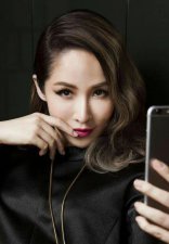 葛斯齐直播再爆猛料，说萧亚轩镜头前就是假象