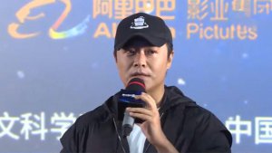 向佐暗示郭碧婷已生二胎，直言很想念他们，疑郭碧婷独自留台