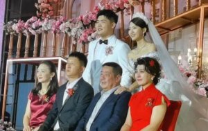 阎学晶的两任老公（两任丈夫都是二婚）