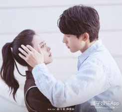 ​等他俩这个吻等了三年，终于 ...