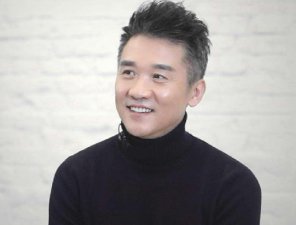 ​黄志忠与前妻何音为什么分开 现任老婆柯蓝是谁