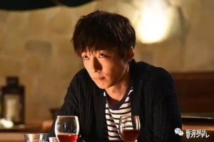 ​相差 17 岁，还只恋爱不结婚？