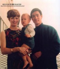 ​李小龙李国豪（李小龙和儿子李国豪的珍贵合影）