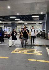​暑假 16 个外甥一天吃掉 16 斤米 8 斤肉 20 个鸡蛋……宇宙最强舅舅！