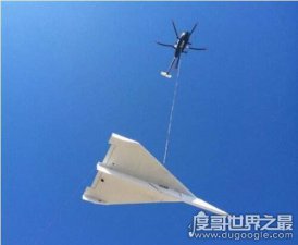 ​世界上最大的纸飞机，沙漠之鹰长达13.71米时速157公里