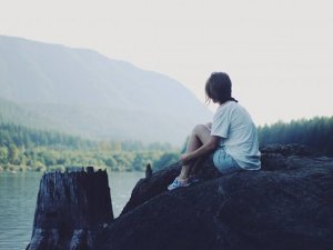 ​如果不小心伤害了你你不要太伤心是什么歌，原谅我一次歌曲介绍