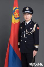 ​江苏民警助学女童 11 年，如今女孩考上清华大学