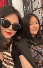 ​李湘晒女儿英国校园生活照 王诗龄暴瘦后气质优雅