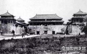 ​1992年北京故宫灵异事件解读，国外也有同样的事（据传有鬼影出现）