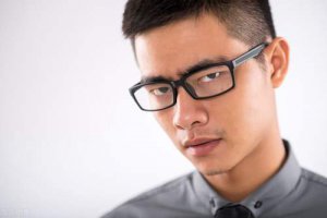 ​基金怎么玩才能赚钱 买基金技巧如何稳赚