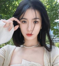 ​湾湾晒出第二份无罪证明，力证没违法，始终未澄清与李易峰关系