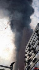 ​长沙中国电信大厦发生火灾暂无人员伤亡 亲历者：6 分钟从 24 层跑到楼下