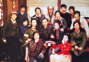 ​87版红楼梦全体演员表（87版红楼梦罕见幕后照）
