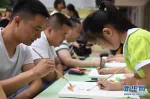 ​描写父亲的句子（适合在父亲节发朋友圈的说说简短）