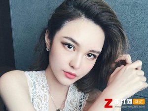 ​周扬青家里是做什么的很有钱吗，起底周扬青家境有多富裕