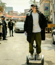 ​武力值为 0 的外交官，靠什么在战火中撤侨？