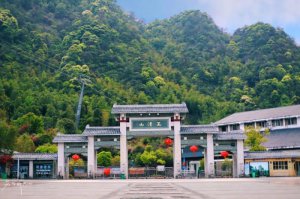 ​三清山在哪里（小雨初歇的江西三清山）