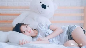 ​跟女孩子聊什么 和女孩子聊天怎么找话题