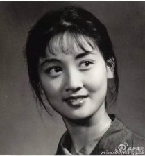 ​王熙凤扮演者（62岁邓婕因饰演王熙凤走红）