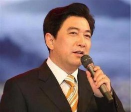 ​水均益为什么离婚（水均益在原配瘫痪时离婚）