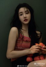 ​她不红，是因为太漂亮了？