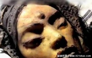 ​月球上的女尸是嫦娥吗，不是嫦娥(三眼女尸图片其实是电影中的)