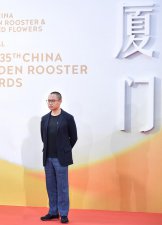 ​《恋曲尘封》金鸡首映发海报剧照 蒋雯丽黄轩马思纯演绎时空交错的初恋