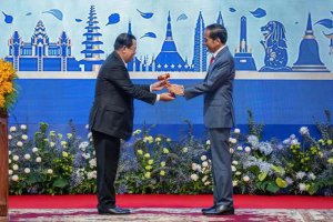 ​这两个细节，让美国破功？