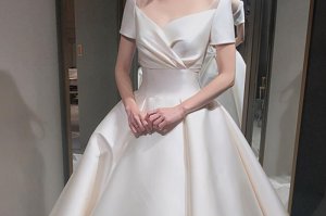 ​冬季结婚礼服（结婚礼服要准备哪些礼服）