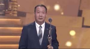 ​大佬落泪，内娱好意思？