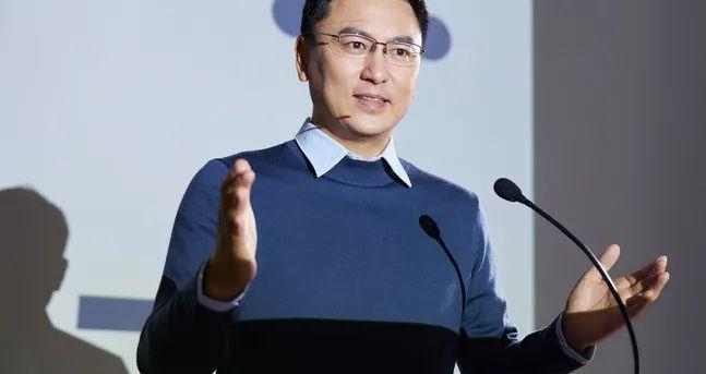 播音主持属于什么专业大类(主持与播音属于什么类专业)  第4张