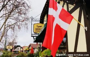 ​世界上最古老的国旗，丹麦国旗(据传国旗从天而降拯救了丹麦)