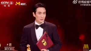 ​“就凭朱一龙，也能当影帝？”