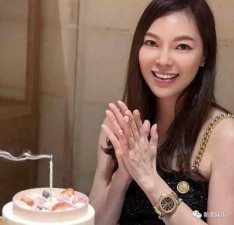 ​阔太位置，她是真坐稳了
