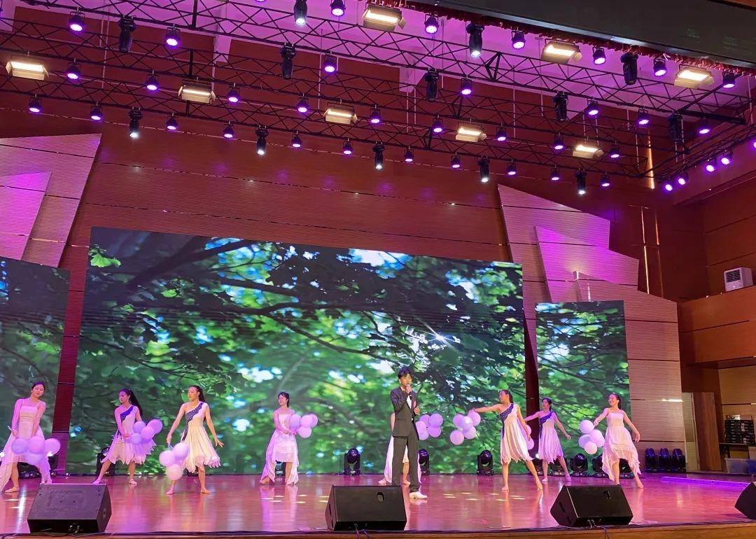 校园十大歌手唱什么好(大学校园十大歌手决赛唱什么歌好) 校园 歌手 第6张