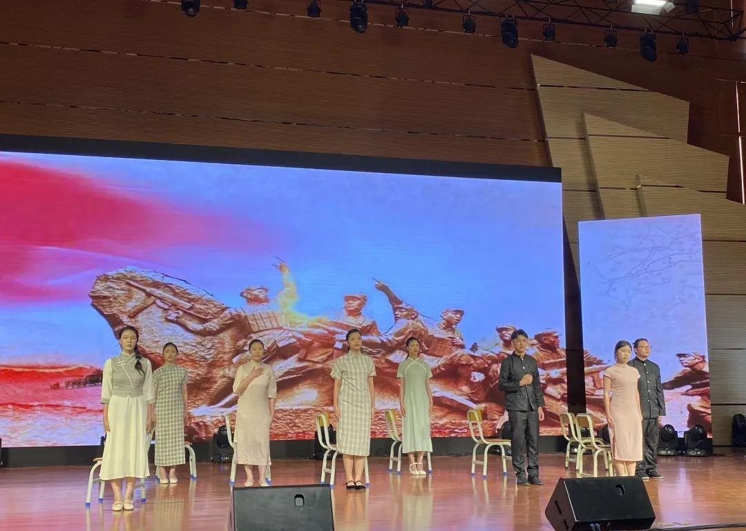 校园十大歌手唱什么好(大学校园十大歌手决赛唱什么歌好) 校园 歌手 第7张