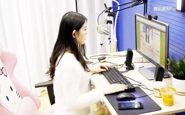 主播其实根本赚不到什么钱(女人开什么直播最赚钱)  第10张