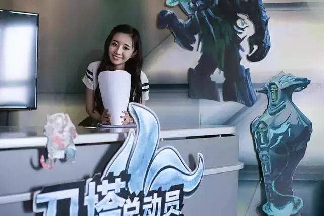 主播其实根本赚不到什么钱(女人开什么直播最赚钱)  第7张