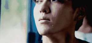 ​吴亦凡的半生：从顶流到阶下囚，被欲望猛烈反噬