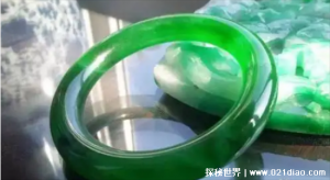 ​怎样鉴别翡翠真假，7种最简单的鉴定方法